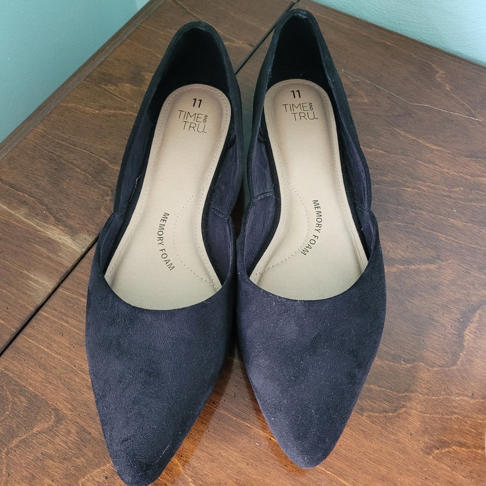Black velvet flats
